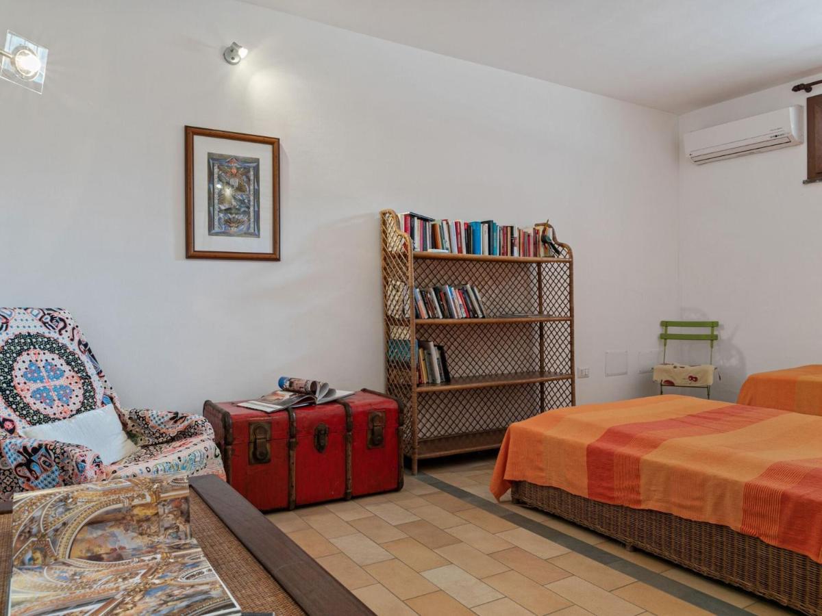 Belvilla By Oyo Casa Santa Giusta Bosa Esterno foto